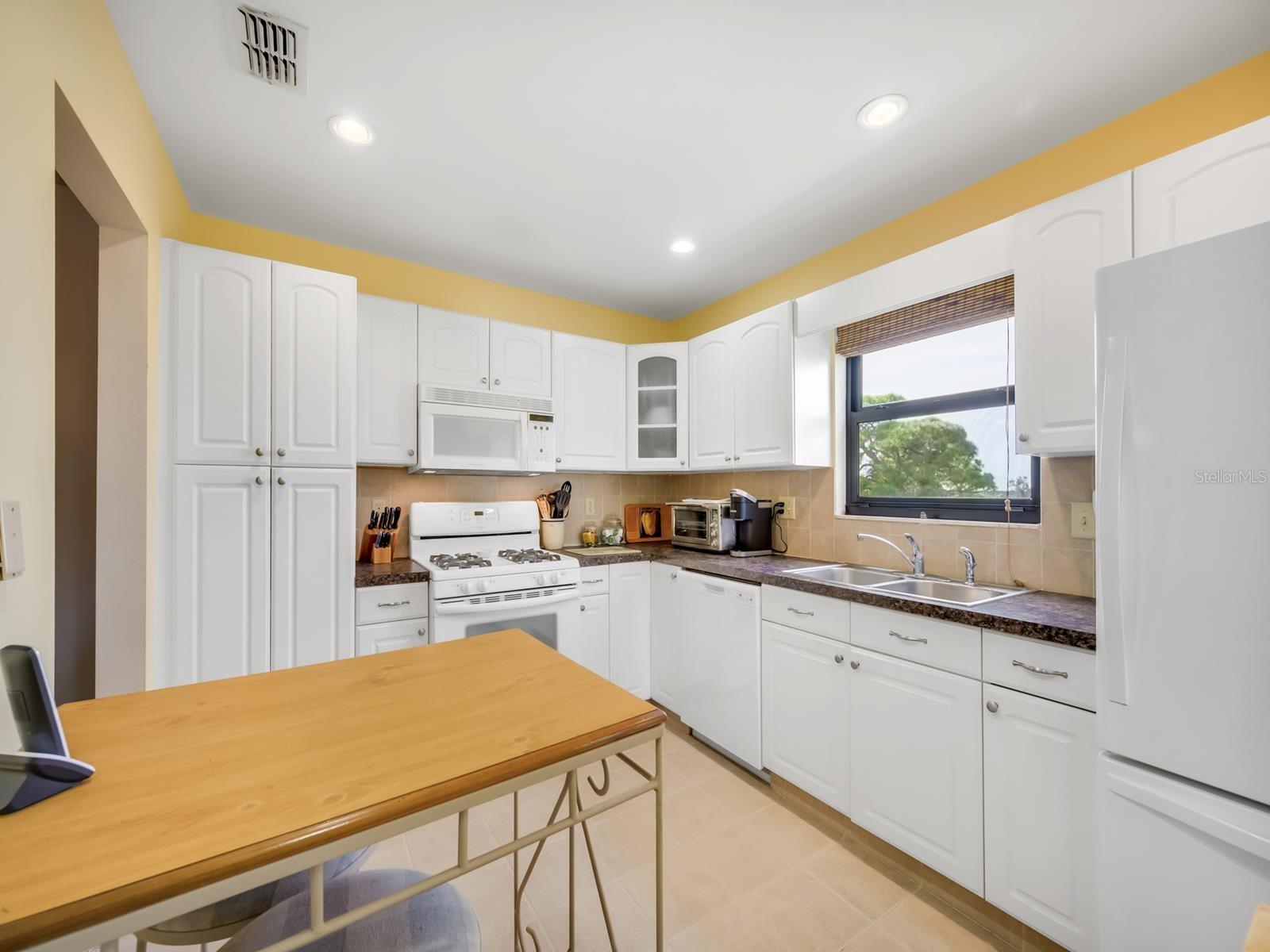 TERRACE PARK OF FIVE TOWNS - Residential