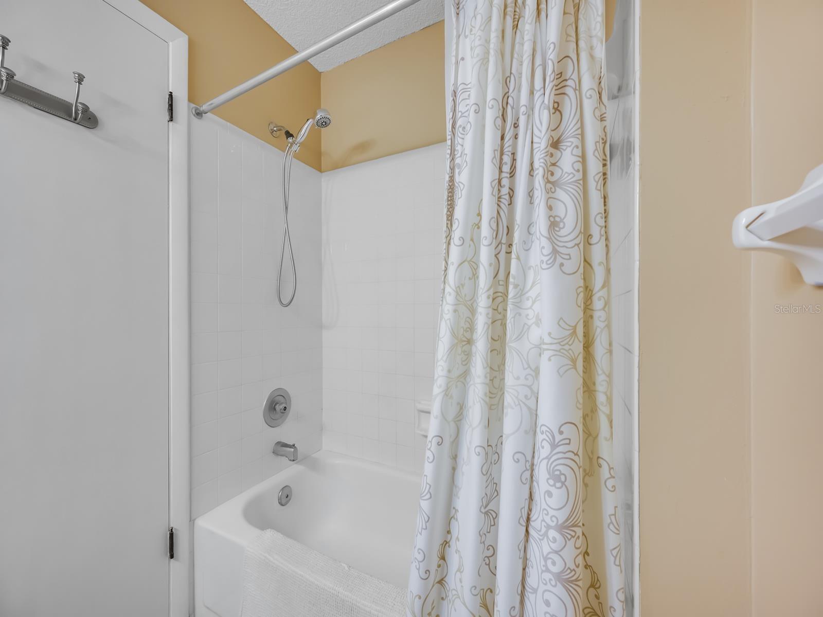 TERRACE PARK OF FIVE TOWNS - Residential