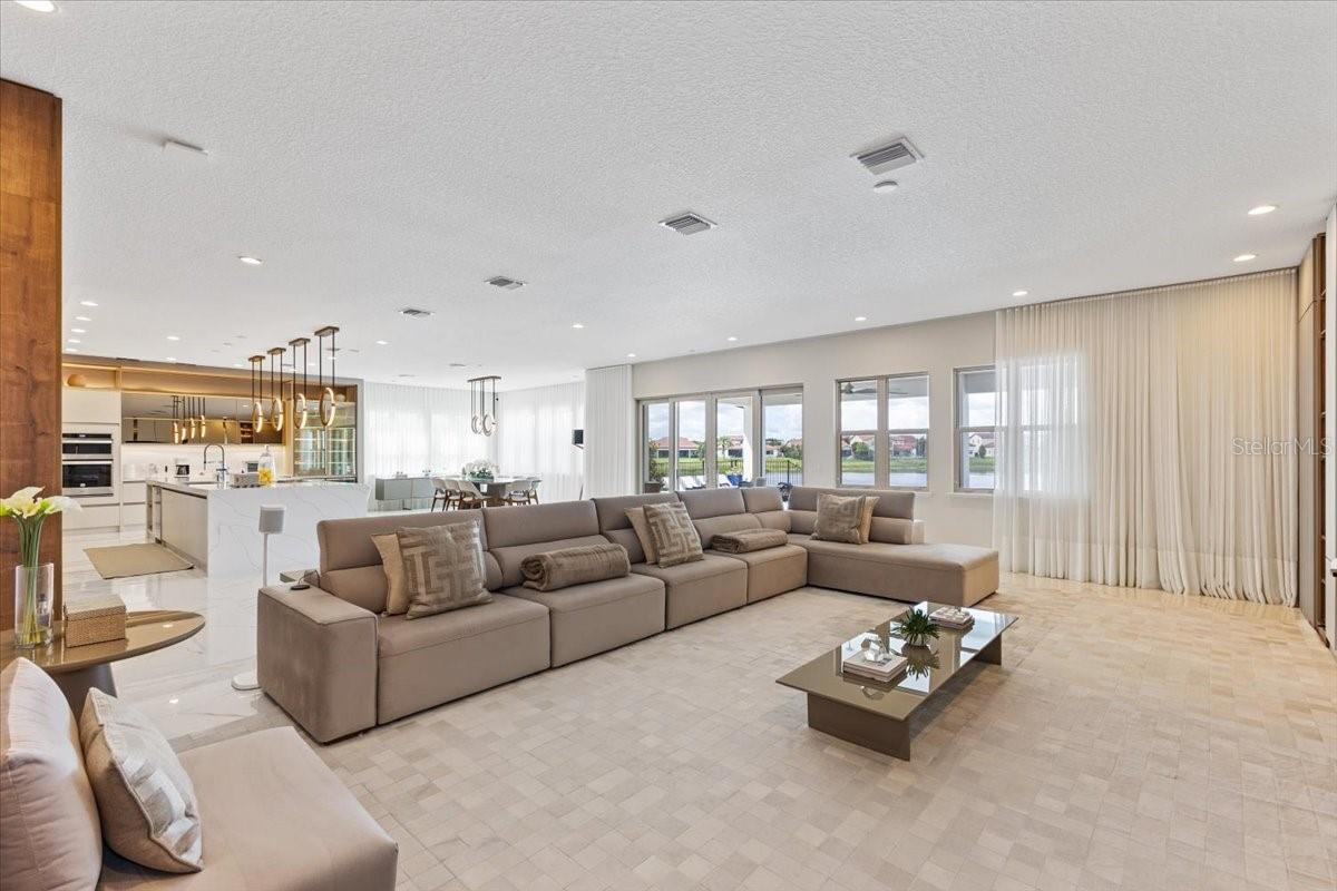 LAKESHORE - Residential