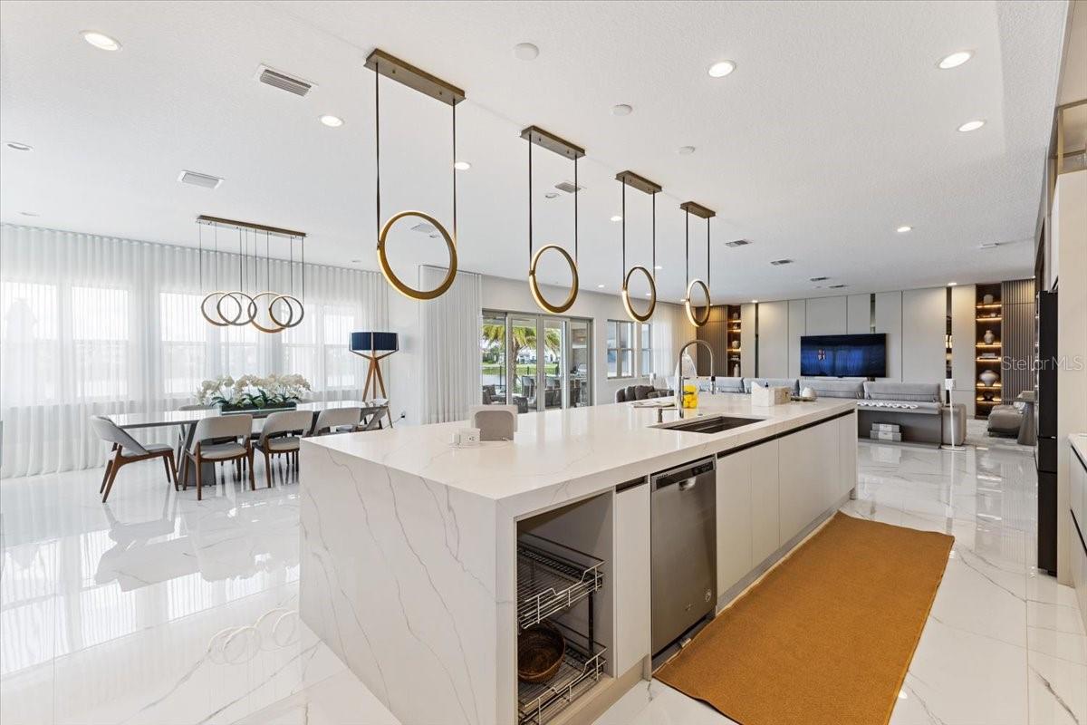 LAKESHORE - Residential