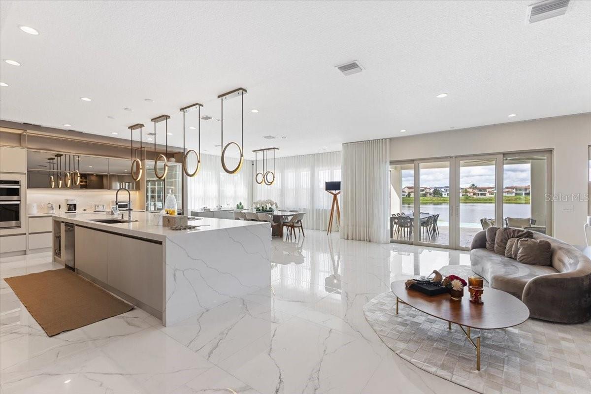 LAKESHORE - Residential