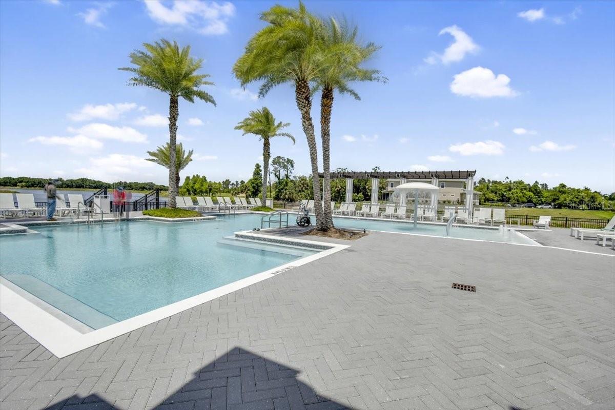 LAKESHORE - Residential