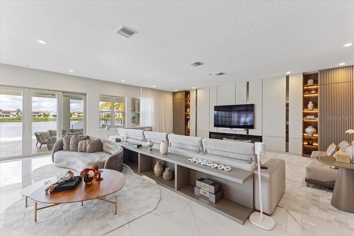 LAKESHORE - Residential