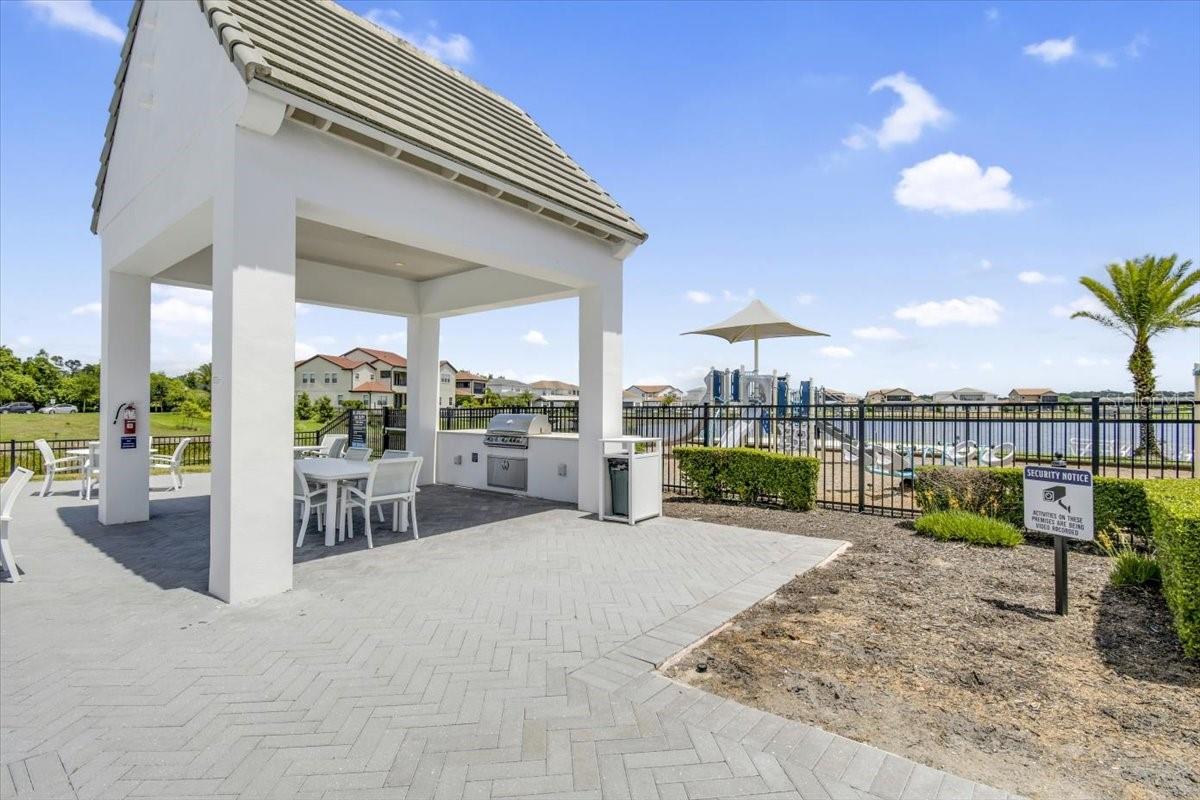 LAKESHORE - Residential