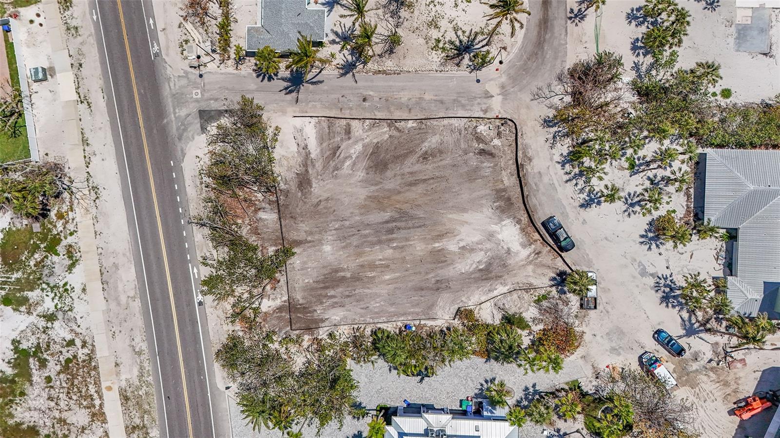 SLEEPY LAGOON - Land