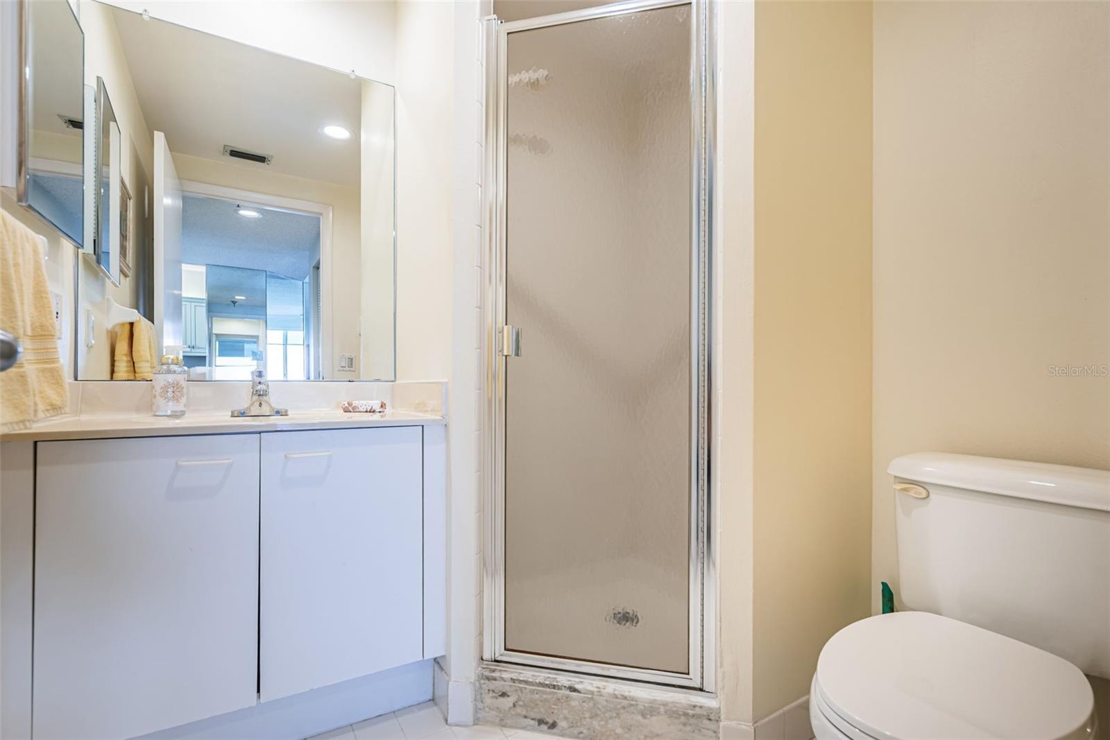 HARBOURSIDE CONDO - Residential