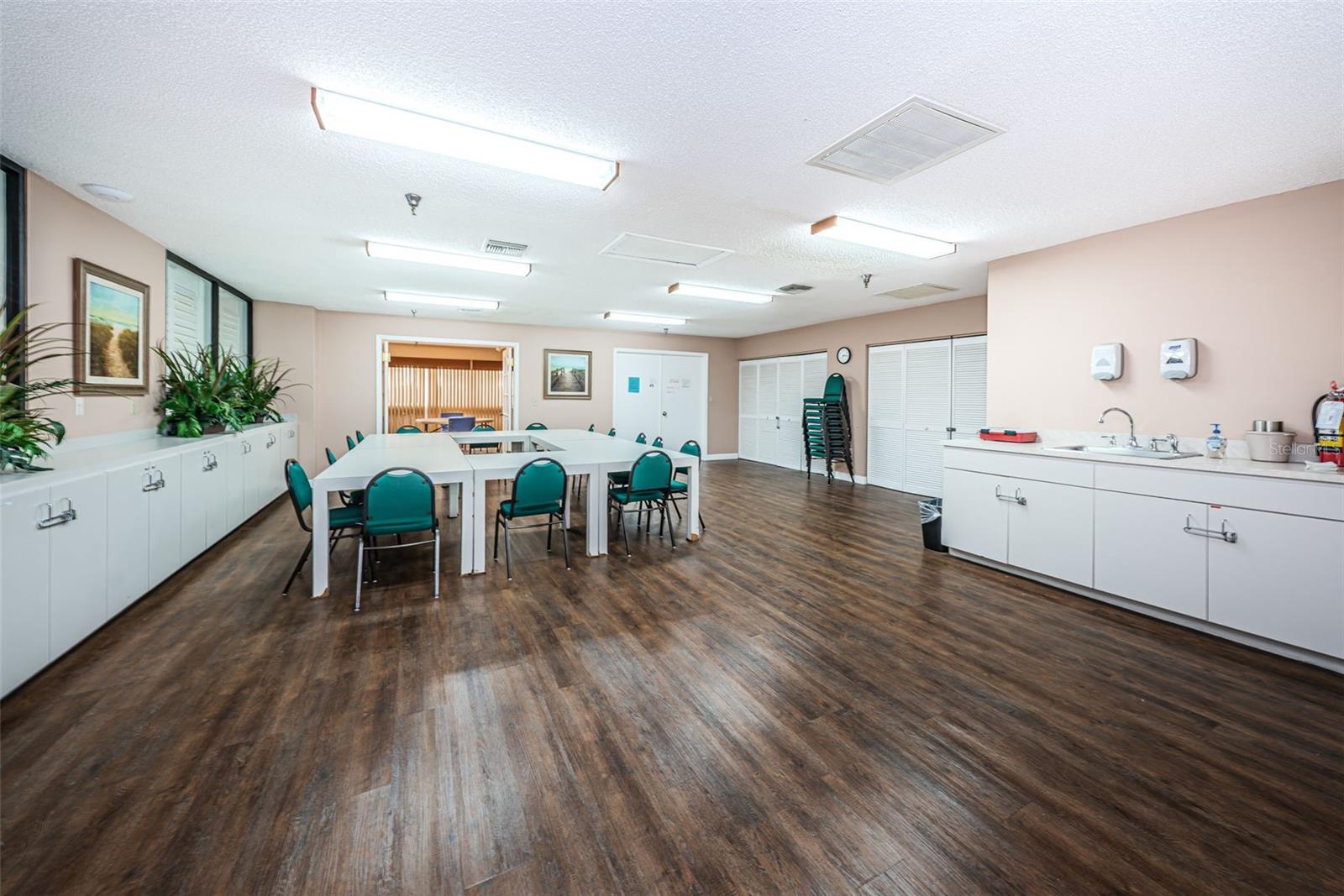 HARBOURSIDE CONDO - Residential