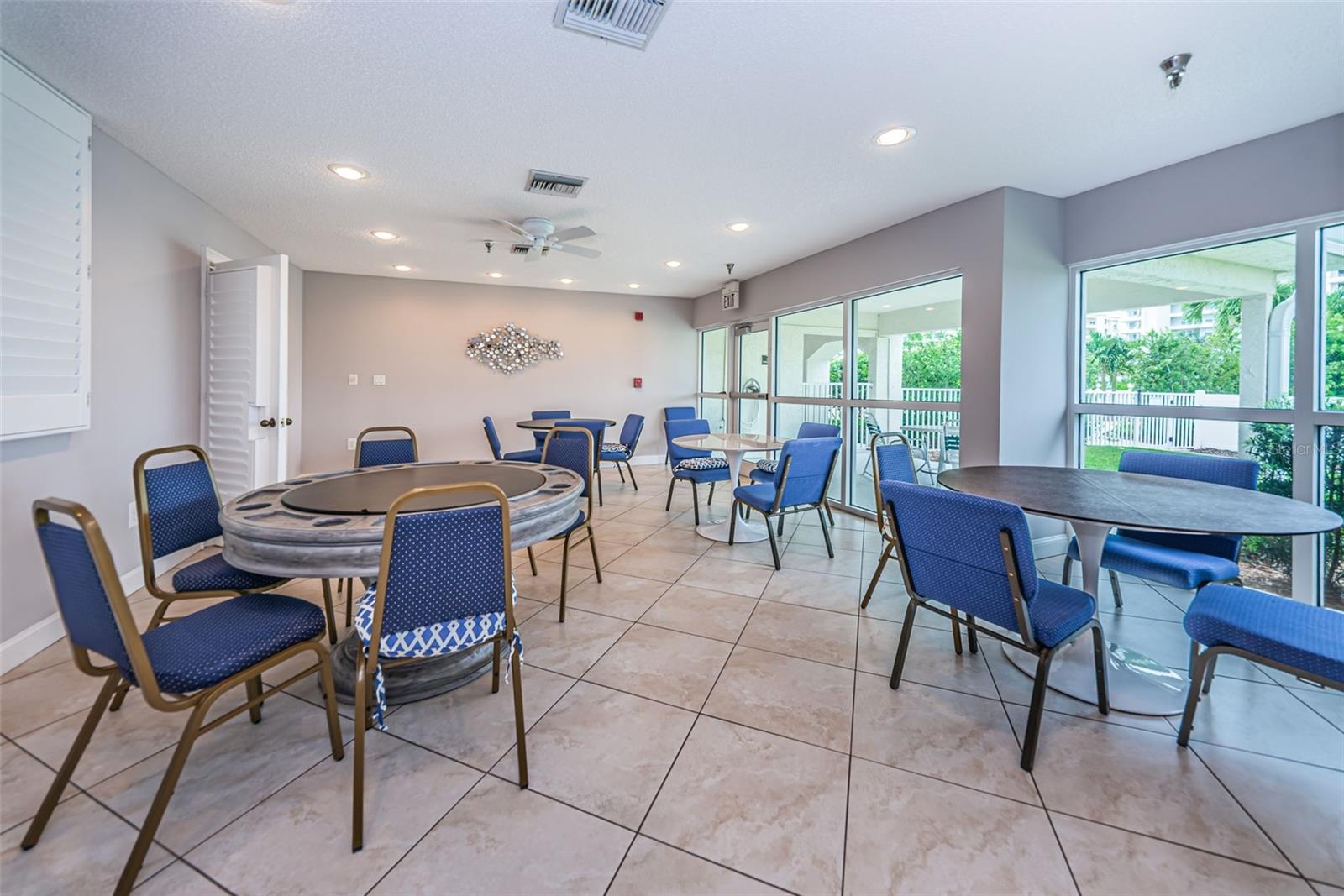 HARBOURSIDE CONDO - Residential