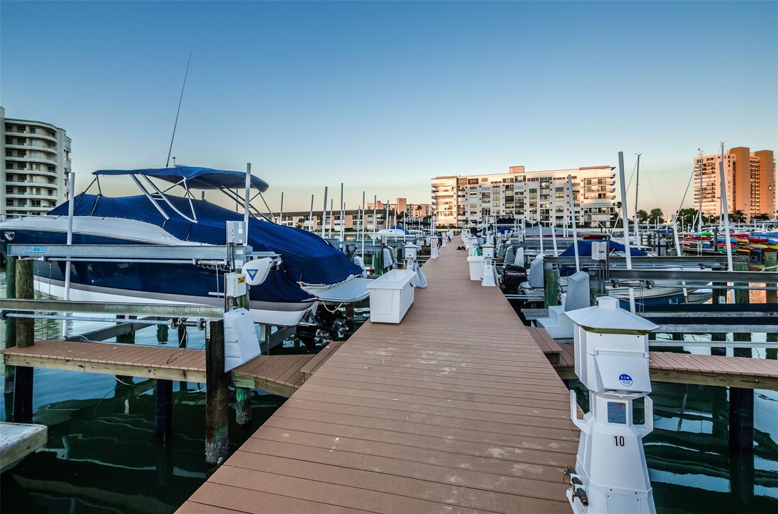 HARBOURSIDE CONDO - Residential