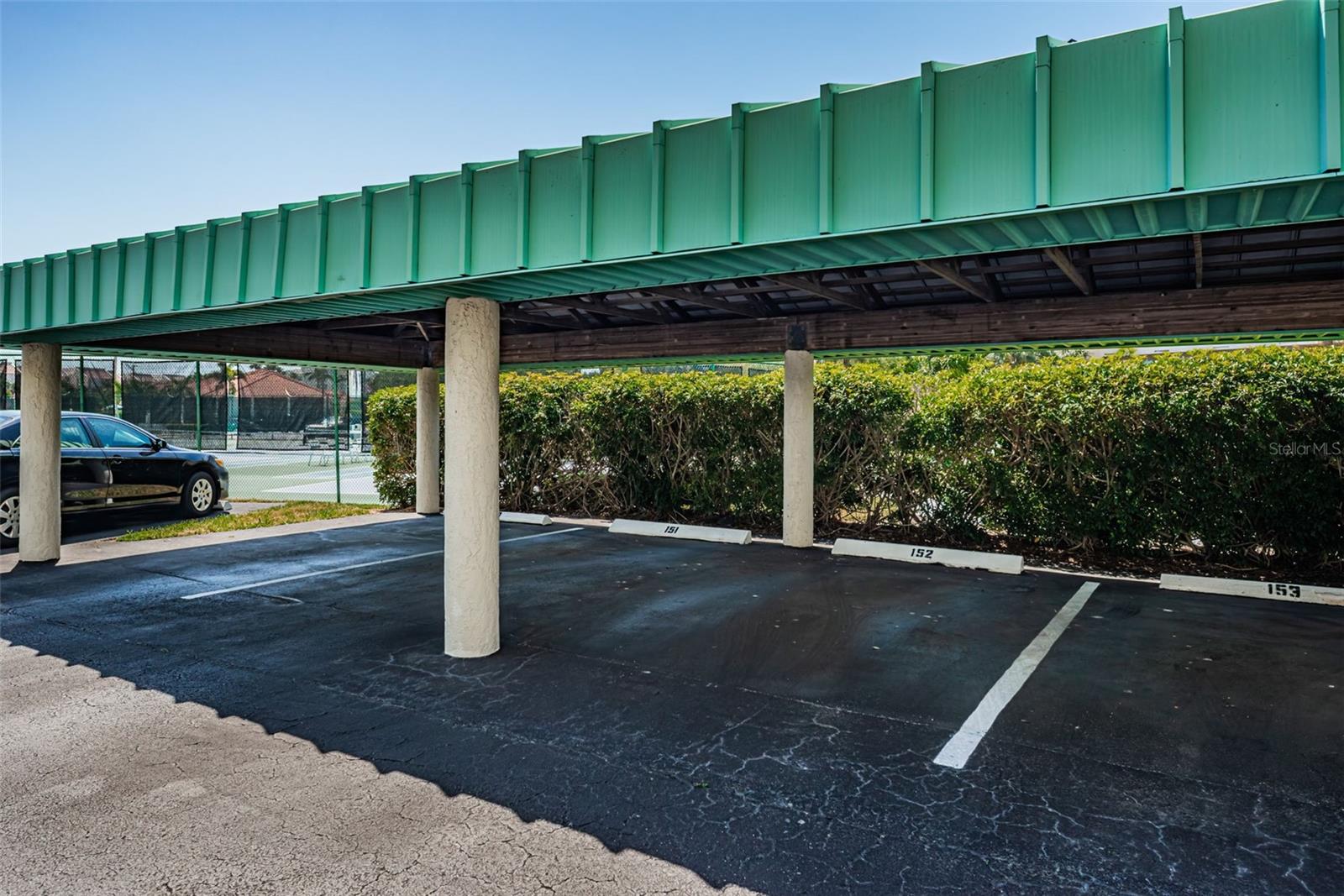 HARBOURSIDE CONDO - Residential