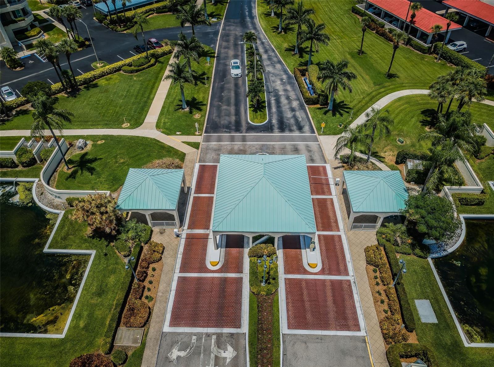 HARBOURSIDE CONDO - Residential