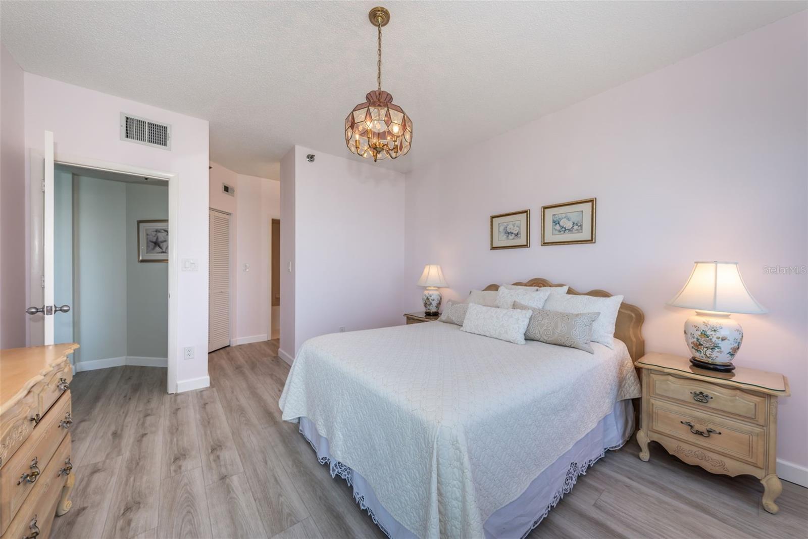 HARBOURSIDE CONDO - Residential