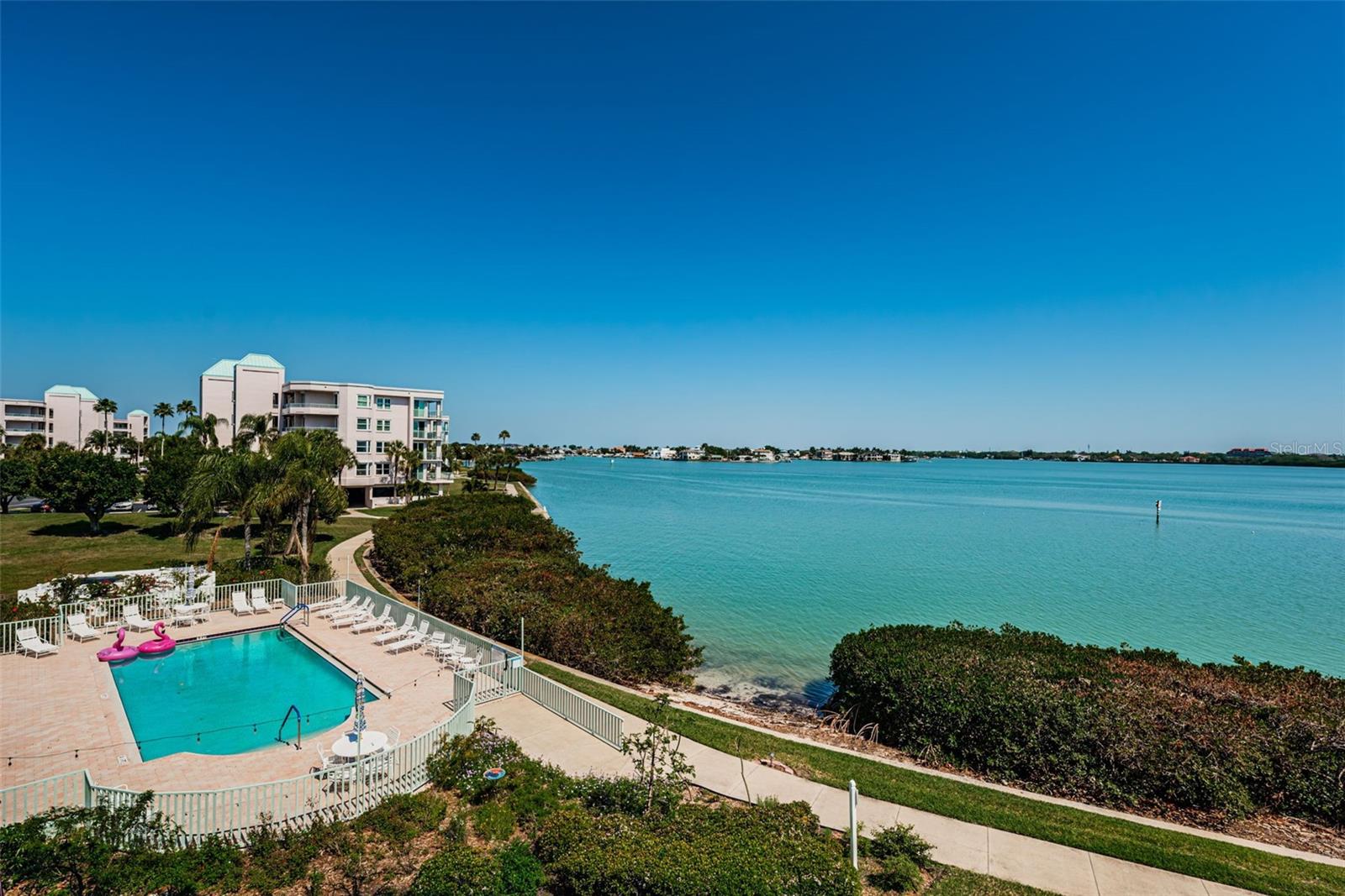 HARBOURSIDE CONDO - Residential