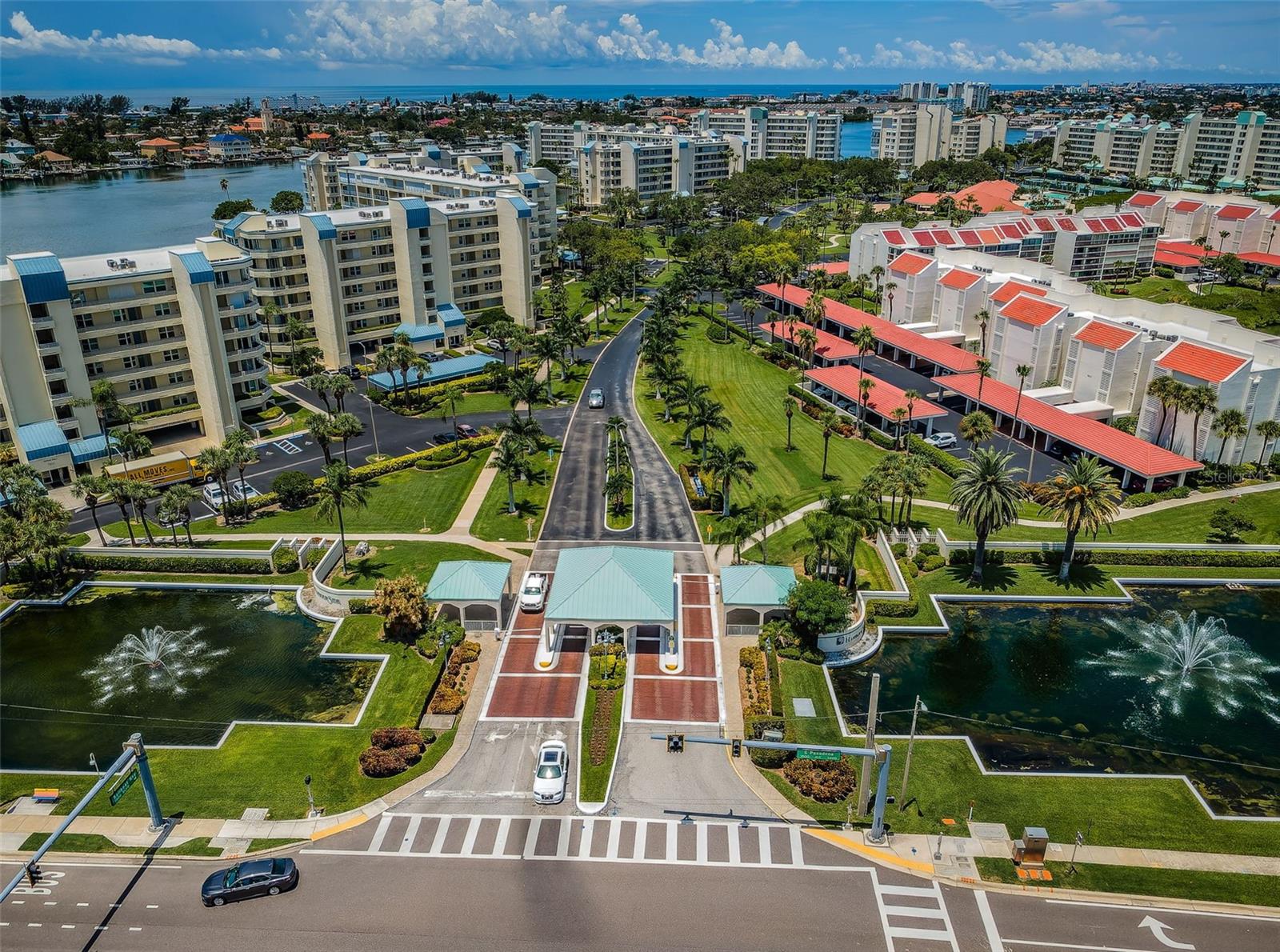 HARBOURSIDE CONDO - Residential