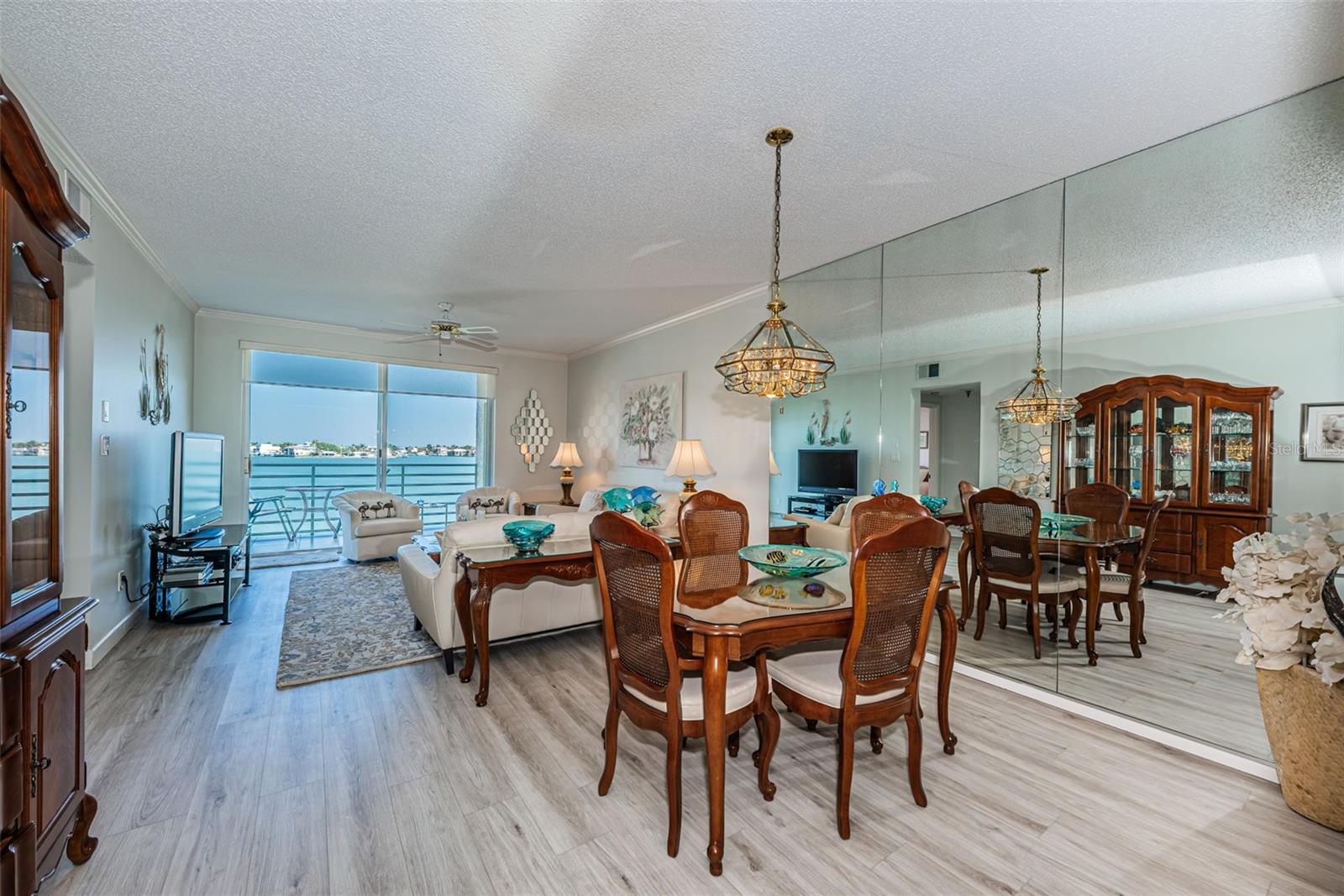 HARBOURSIDE CONDO - Residential