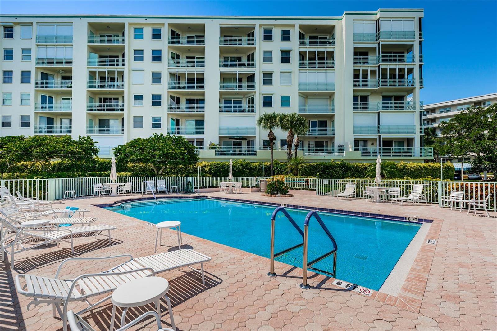 HARBOURSIDE CONDO - Residential