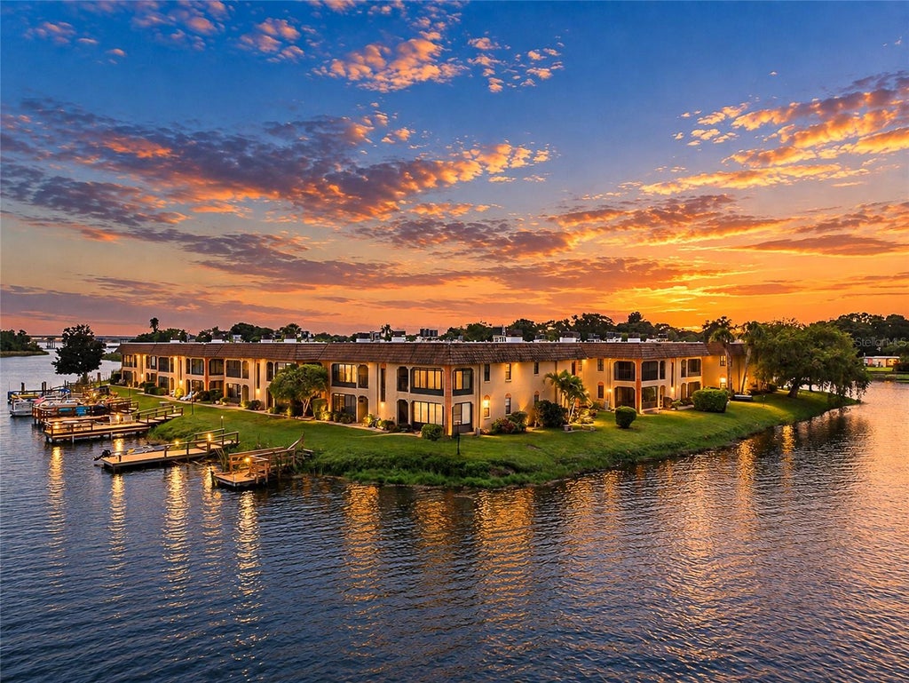 Photo of 10142 Seminole Island Drive, Largo, FL 33773 (MLS # TB8556780)