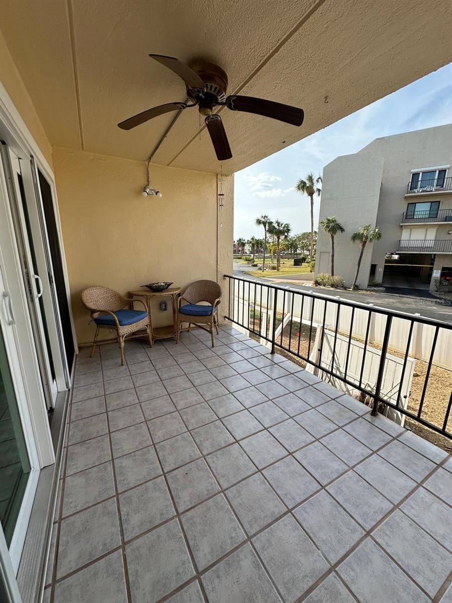 OAK DOORS THE CONDO, UNIT 203 - Residential Lease