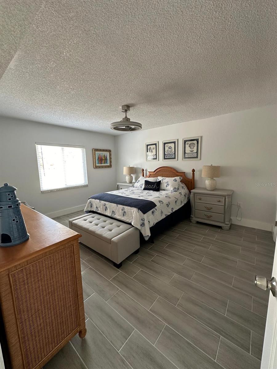 OAK DOORS THE CONDO, UNIT 203 - Residential Lease