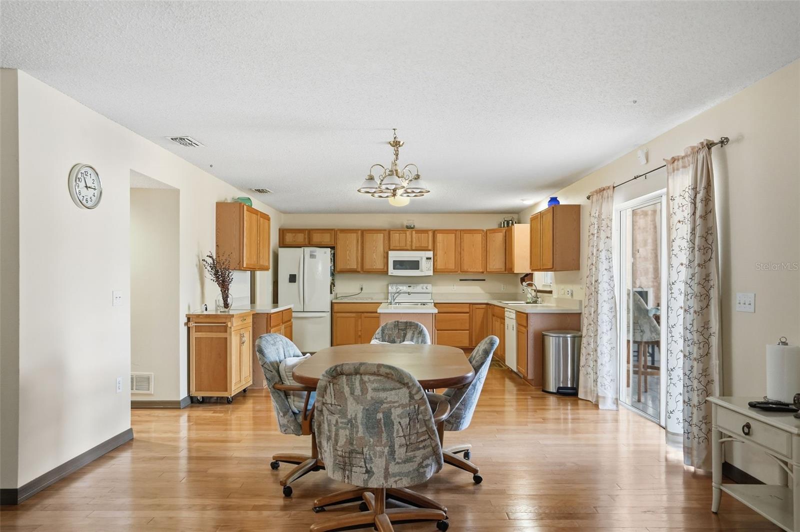 SPRING HILL - Residential