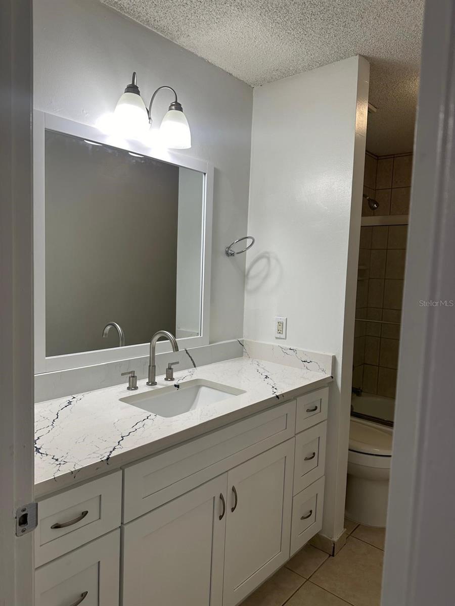 ROYAL ARMS CONDO - Residential Lease