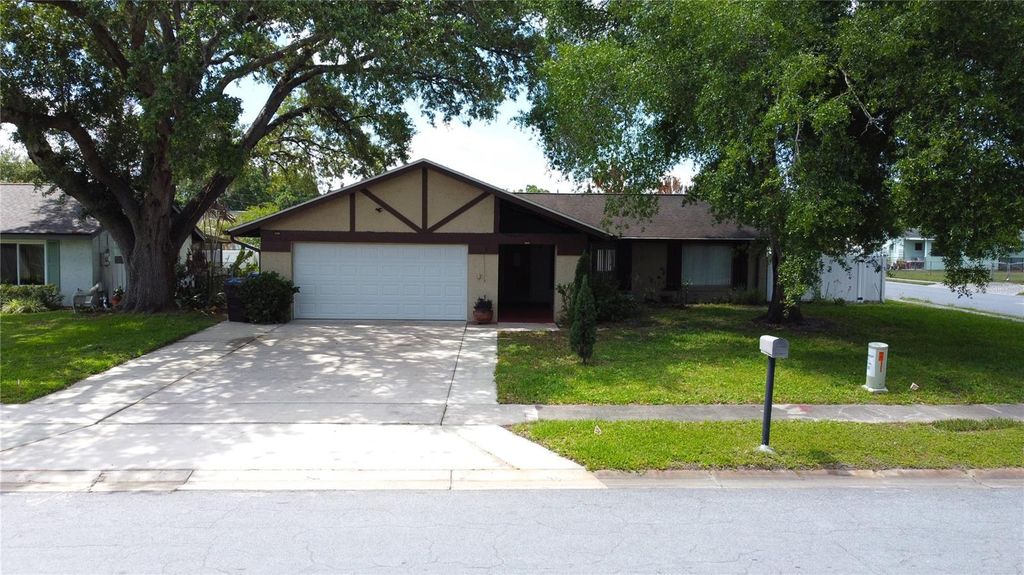 Photo of 1718 Bruce Street, Kissimmee, FL 34741 (MLS # S5149272)