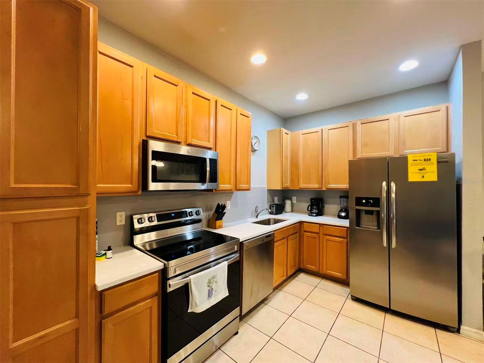 2356 CARAVELLE CIRCLE