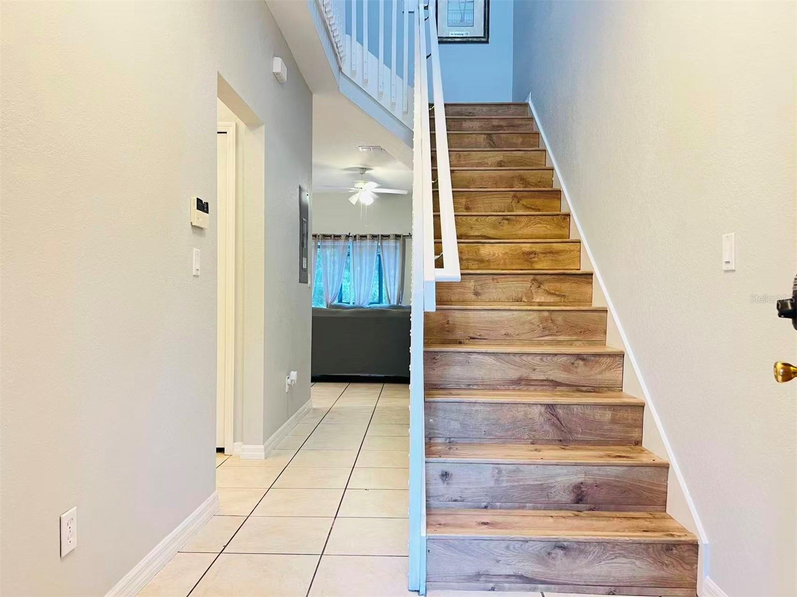 2356 CARAVELLE CIRCLE