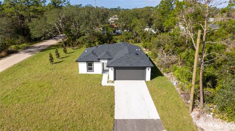 A home in DELAND