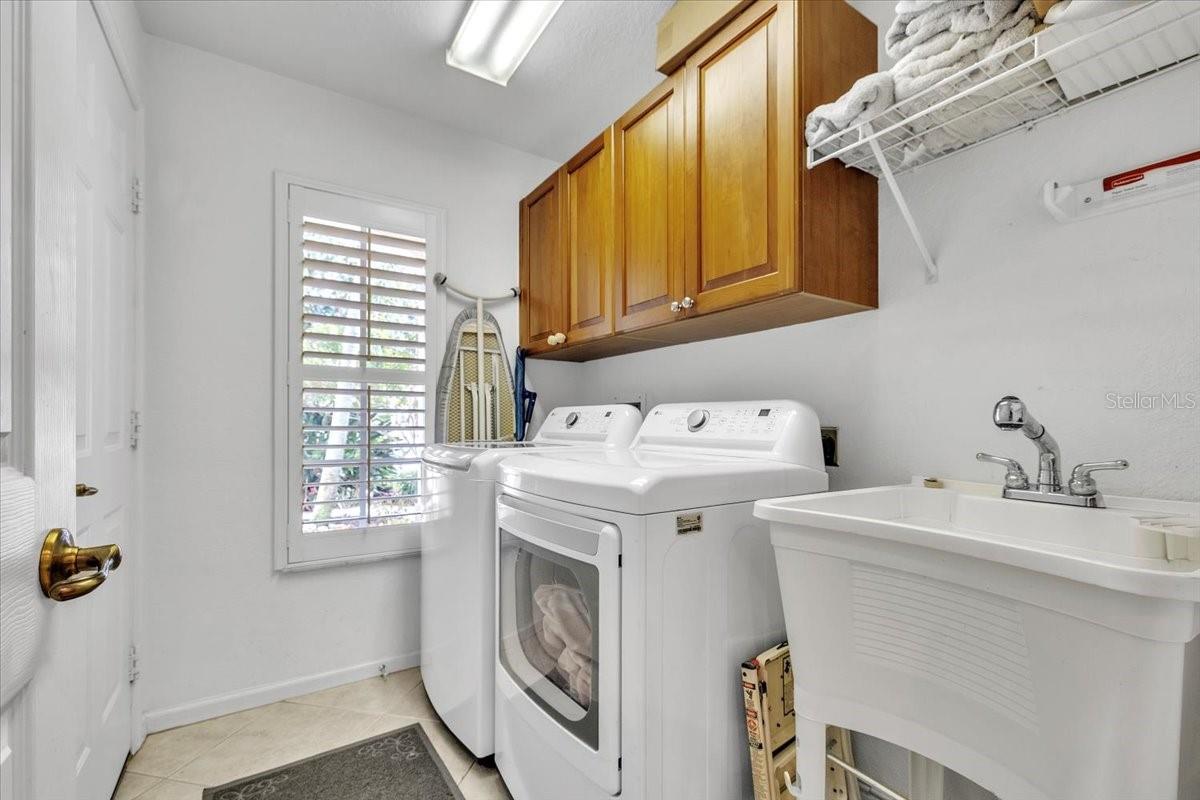 RIVERWOOD - Residential