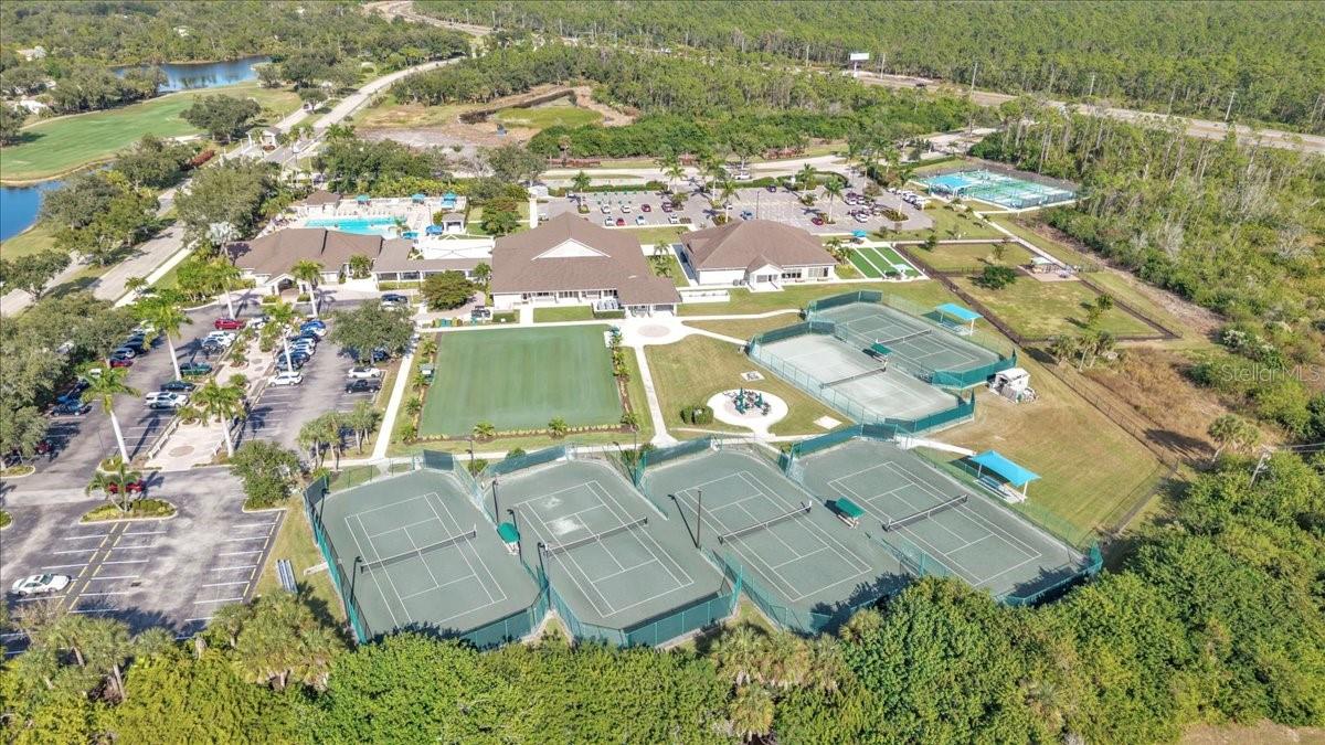 RIVERWOOD - Residential