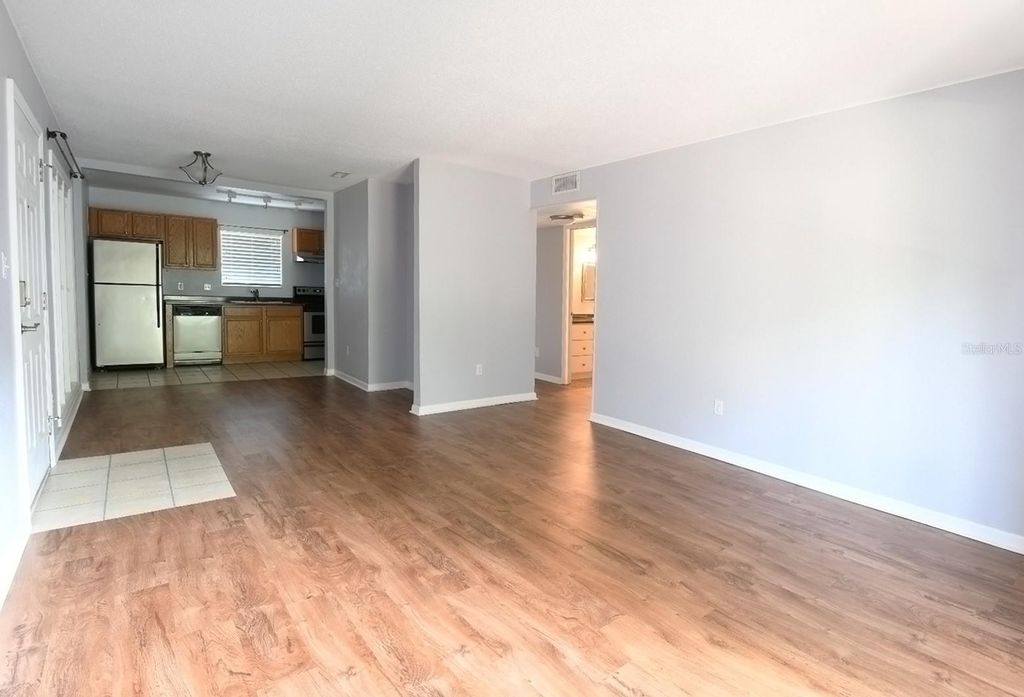 Photo of 507 NW 39th Road #215, Gainesville, FL 32607 (MLS # GC533532)