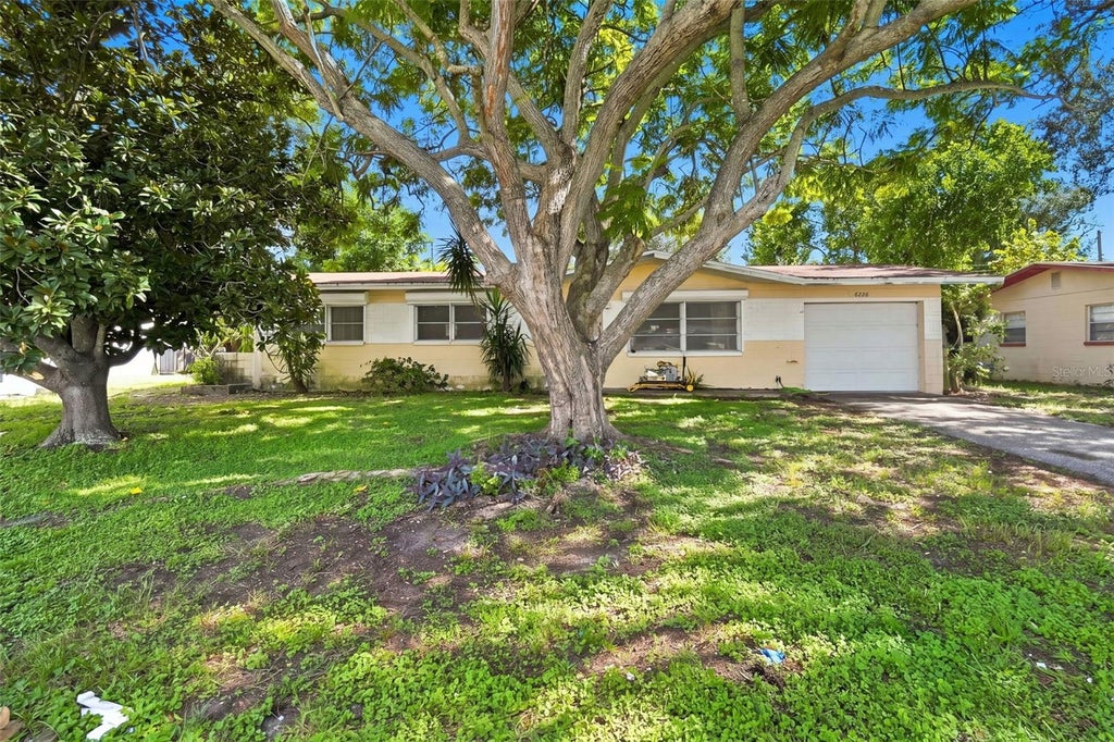 Photo of 6226 42nd Avenue N, St Petersburg, FL 33709 (MLS # O6449826)