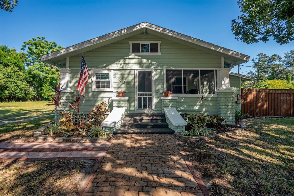 Photo of 1404 E Cayuga Street, Tampa, FL 33603 (MLS # TB8437847)