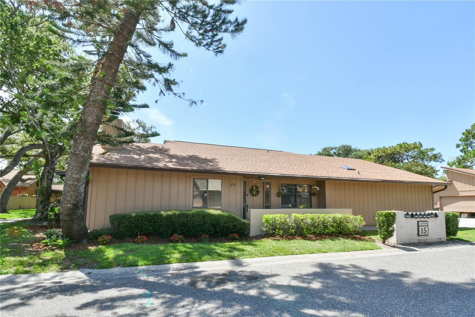271 RAINTREE DRIVE