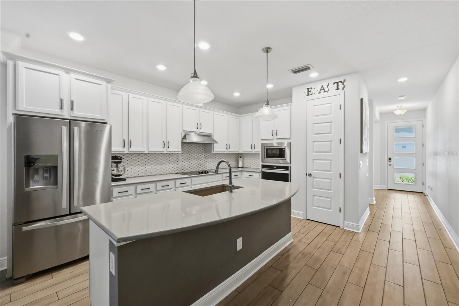 MOSS CREEK - Residential