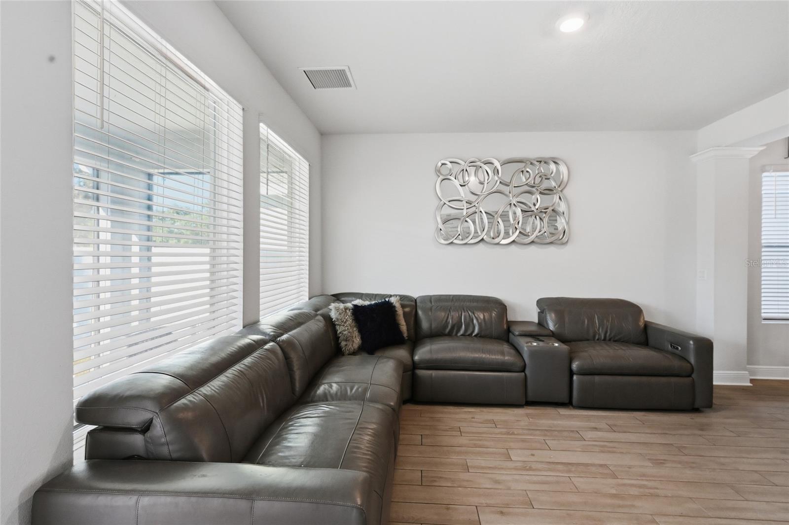 MOSS CREEK - Residential