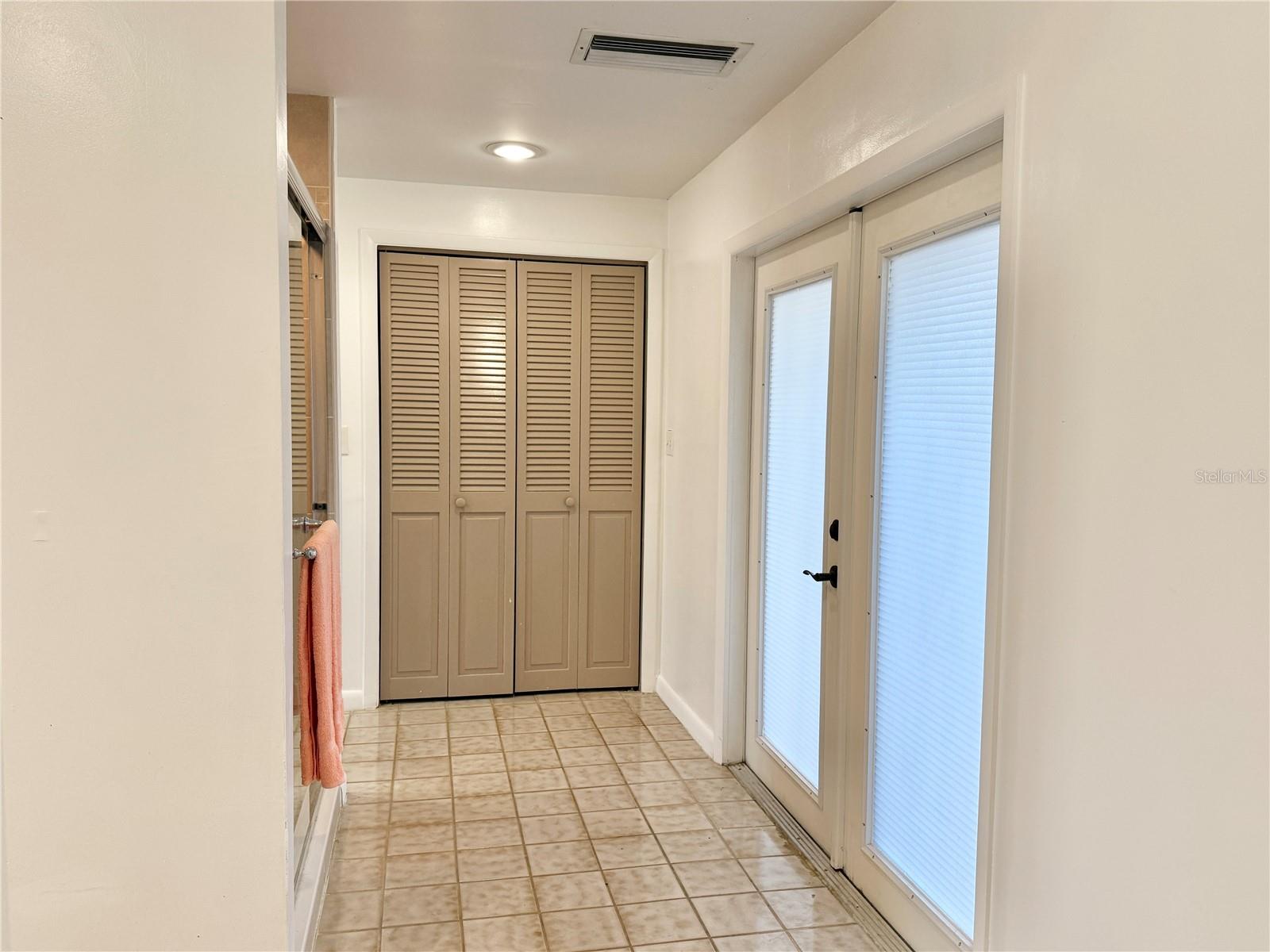 TEMPLE TERRACE RIVERSIDE SUBDI - Residential