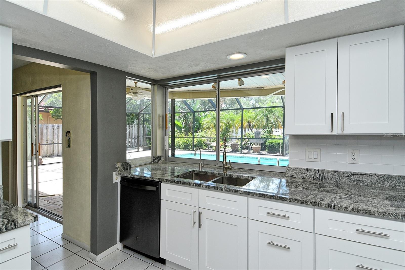 FRST LAKES COUNTRY CLUB ESTATES - Residential