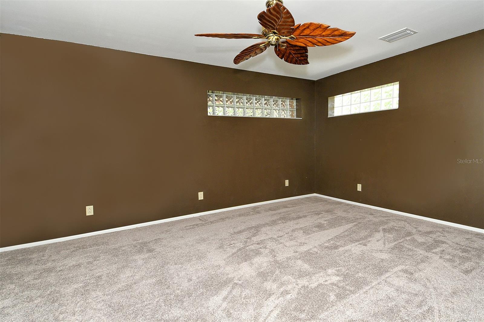 FRST LAKES COUNTRY CLUB ESTATES - Residential