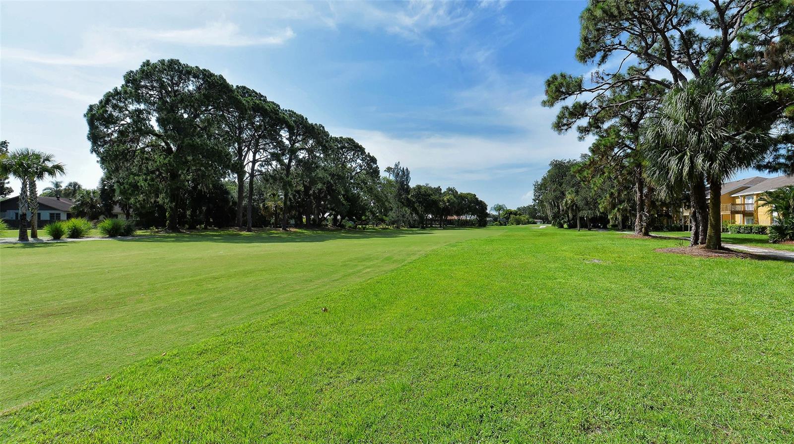 FRST LAKES COUNTRY CLUB ESTATES - Residential