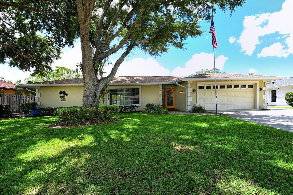 Photo of 3140 Espanola Drive, Sarasota, FL 34239 (MLS # A4694405)
