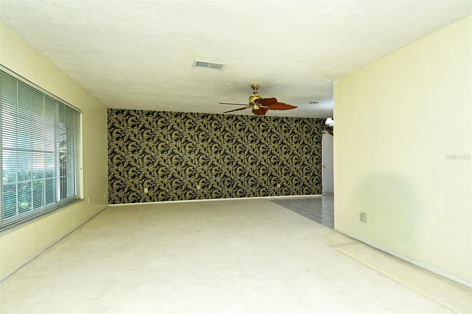 FRST LAKES COUNTRY CLUB ESTATES - Residential