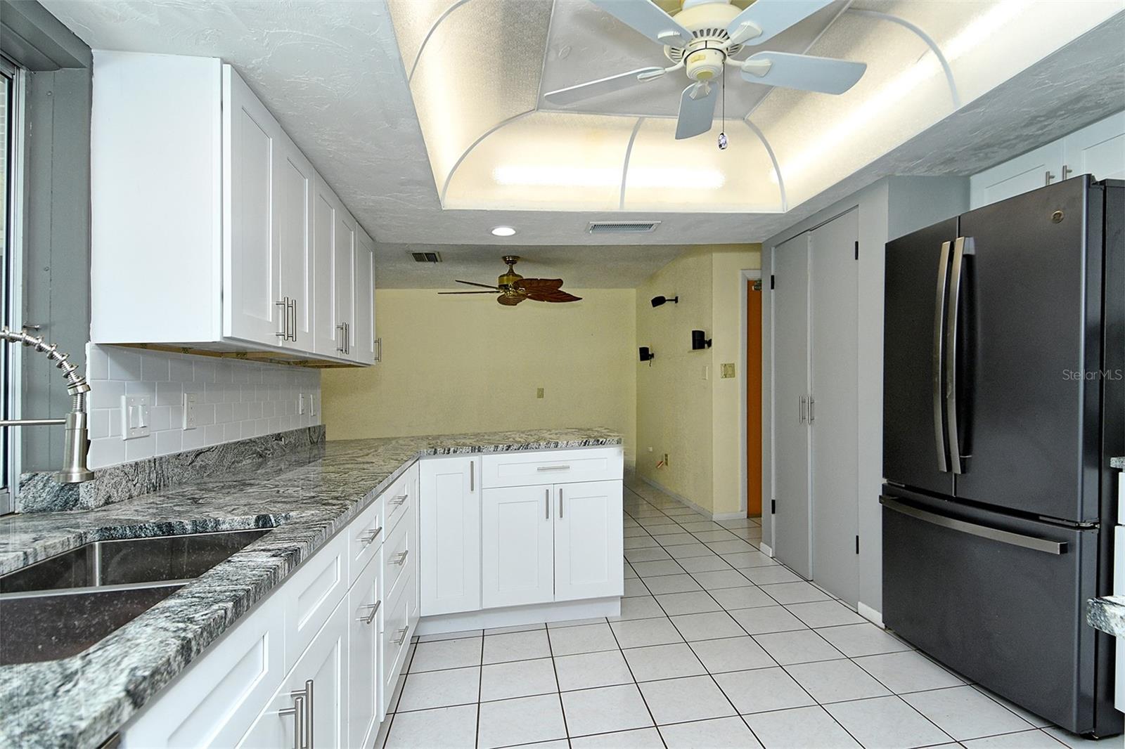 FRST LAKES COUNTRY CLUB ESTATES - Residential
