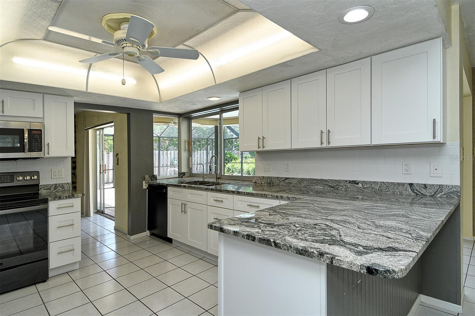 FRST LAKES COUNTRY CLUB ESTATES - Residential