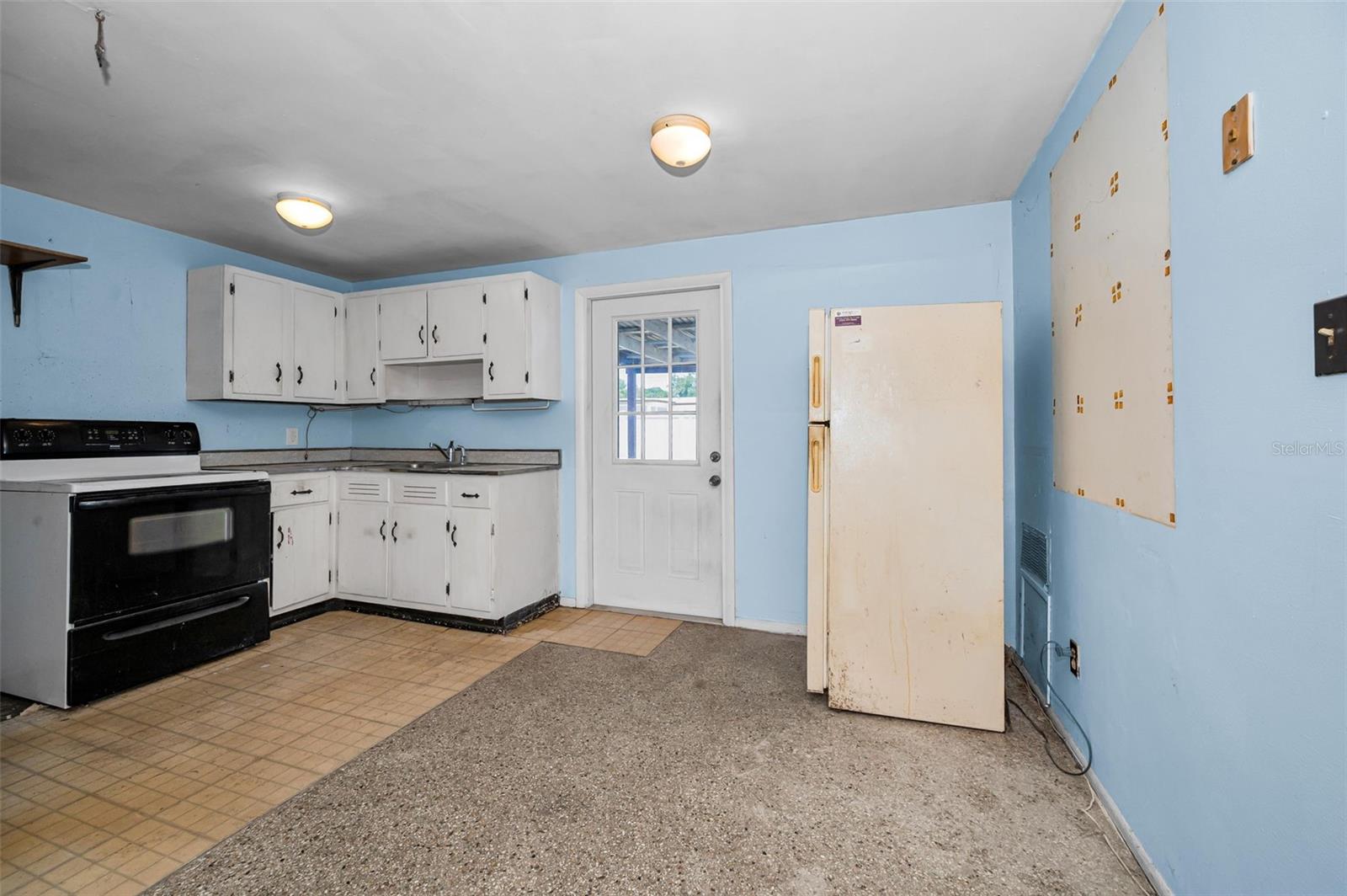 ORANGE LAKE VILLAGE - Residential