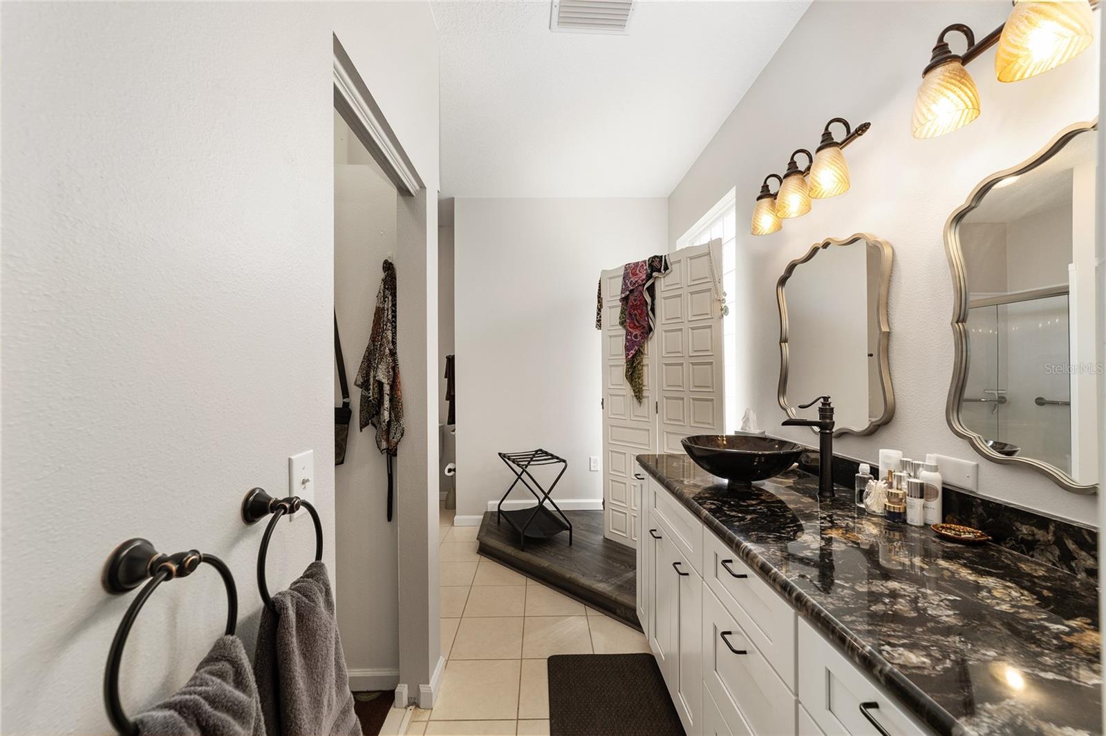 OCALA PALMS UN 08 - Residential Lease