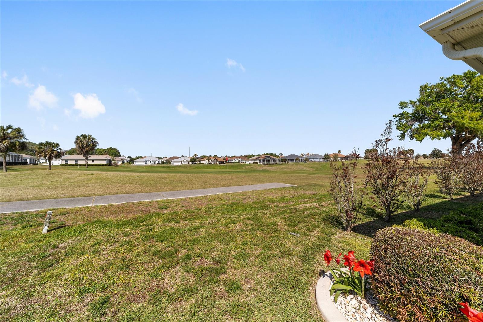 OCALA PALMS UN 08 - Residential Lease