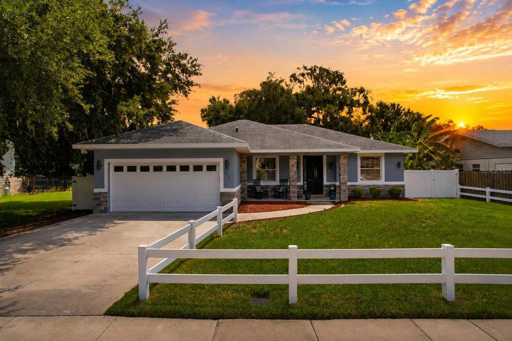Photo of 213 New York Avenue, Saint Cloud, FL 34769 (MLS # O6433045)