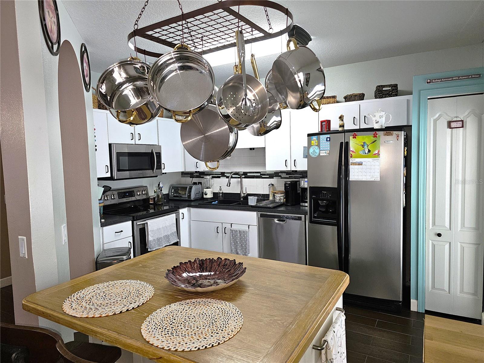 LAKE SHORE RANCH PH III - Residential